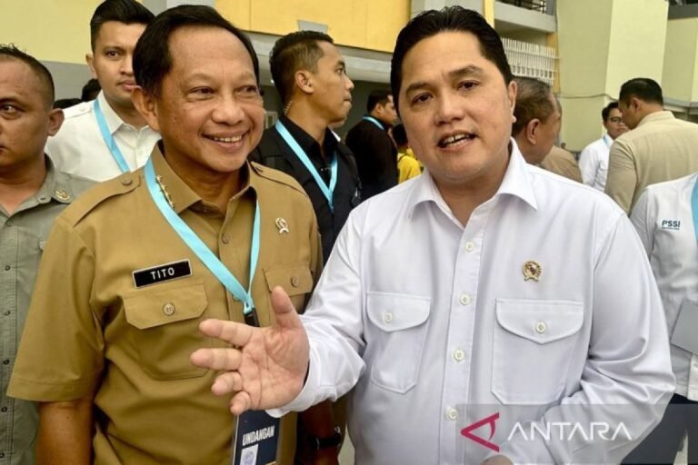 Erick Thohir Berencana Merekrut Pelatih Lokal untuk Memimpin Timnas