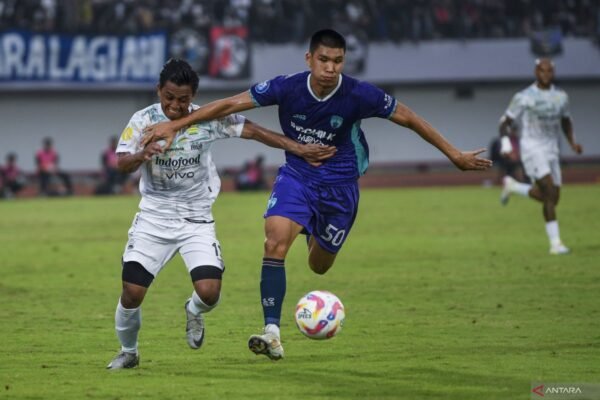 Meski Gagal Menang, Hodak Pujian Untuk Penampilan Tim Persib