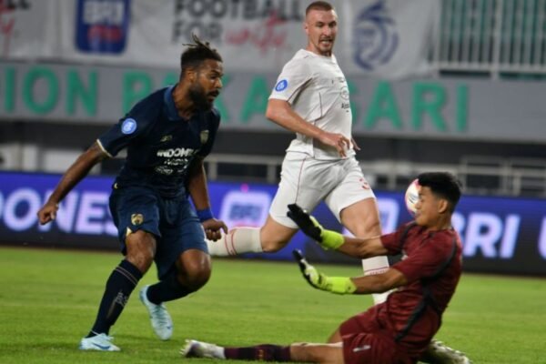 Persis Meninggalkan Zona Degradasi Setelah Kemenangan 1-0 atas Persita