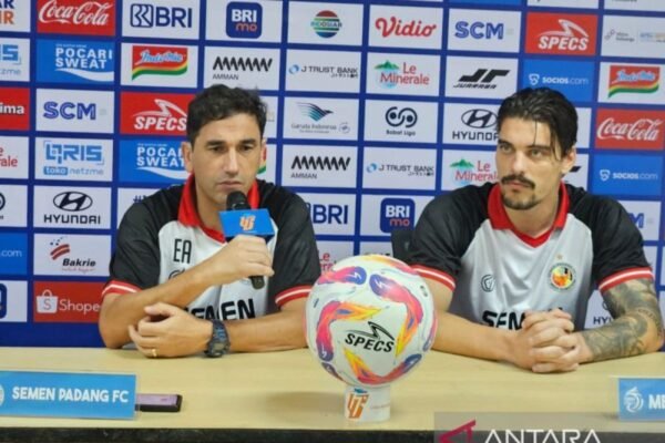 Pelatih Semen Padang Almeida Bertekad Raih Tiga Poin di Kandang Persija