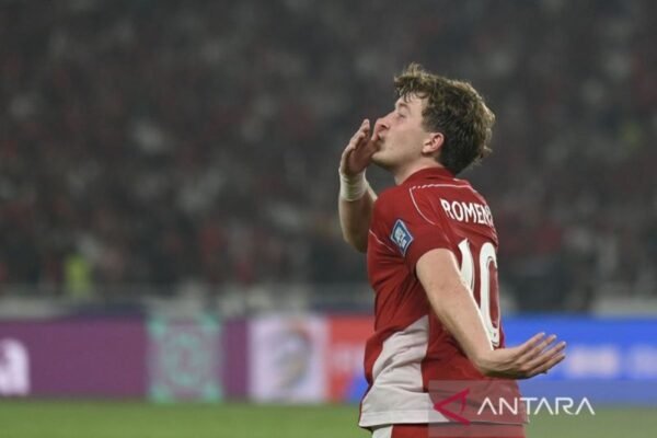 Gol Penalti Ole Romeny Mengantarkan Indonesia Unggul atas China di Babak Pertama