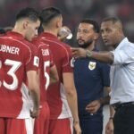 Berikut beberapa alternatif judul untuk "Miliano Jonathans sudah berkomunikasi dengan Patrick Kluivert":

1. "Miliano Jonathans Terhubung dengan Patrick Kluivert"
2. "Perbincangan Miliano Jonathans dan Patrick Kluivert Sudah Dimulai"
3. "Miliano Jonathans Berinteraksi dengan Patrick Kluivert"
4. "Miliano Jonathans Mengadakan Komunikasi dengan Patrick Kluivert"
5. "Dialog antara Miliano Jonathans dan Patrick Kluivert Sudah Terjadi"

Silakan pilih salah satu atau gunakan sebagai inspirasi!